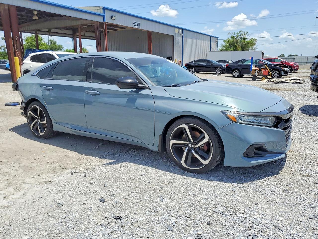 2022 Honda Accord Sport - Image 4
