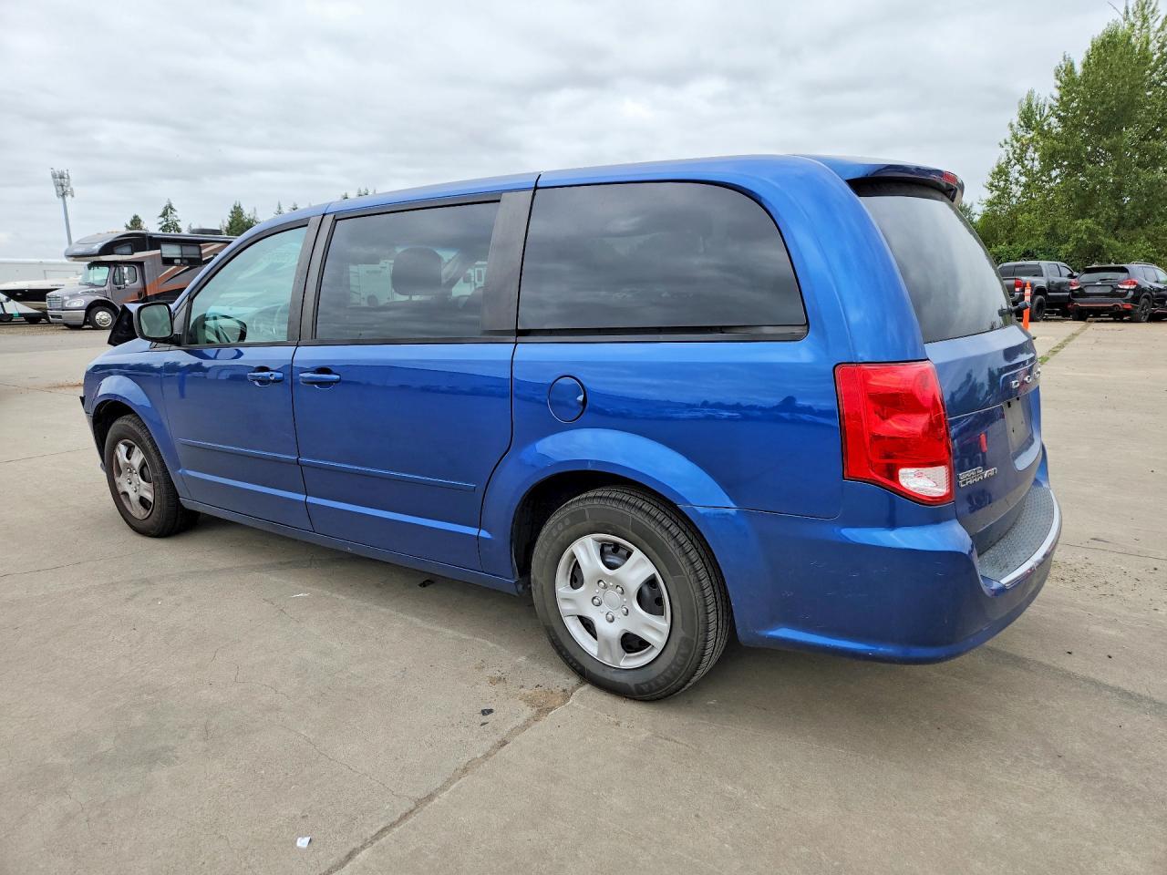 2011 Dodge Grand Caravan Express - Фото 2