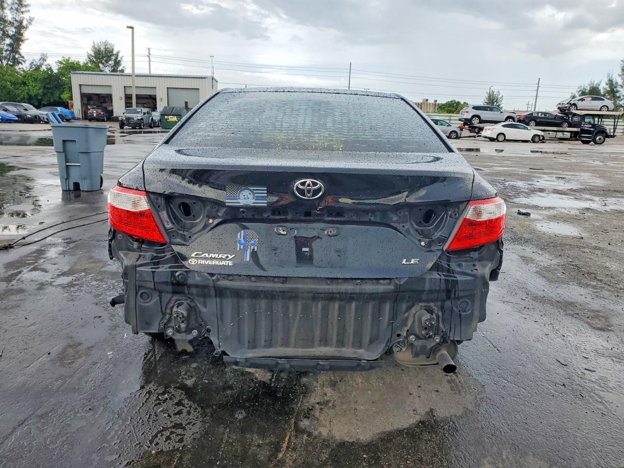 2016 Toyota Camry Le - Фото 6