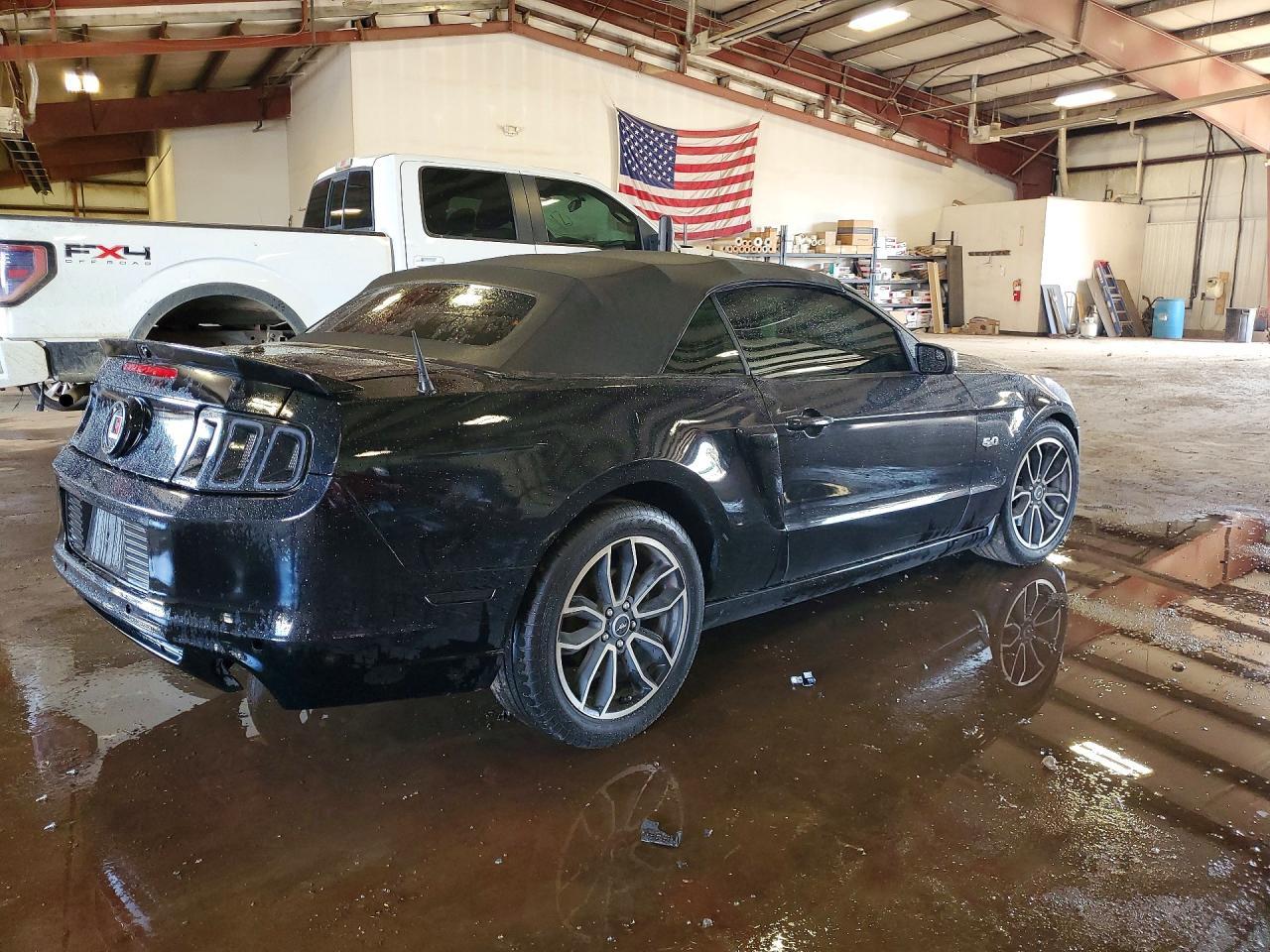 2014 Ford Mustang Gt - Фото 3