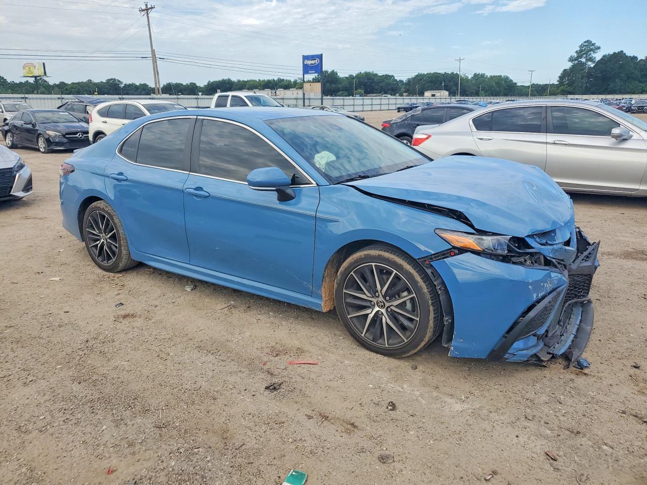 2023 Toyota Camry Se - Image 4