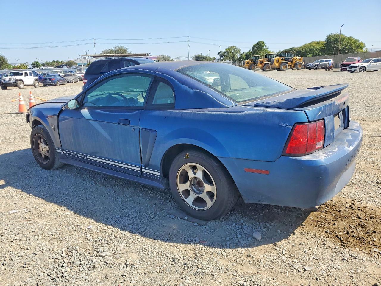 2000 Ford Mustang - Image 2
