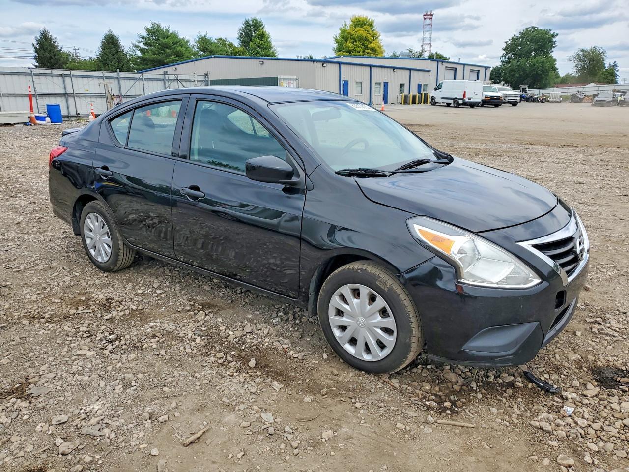 2019 Nissan Versa S Plus - Фото 4