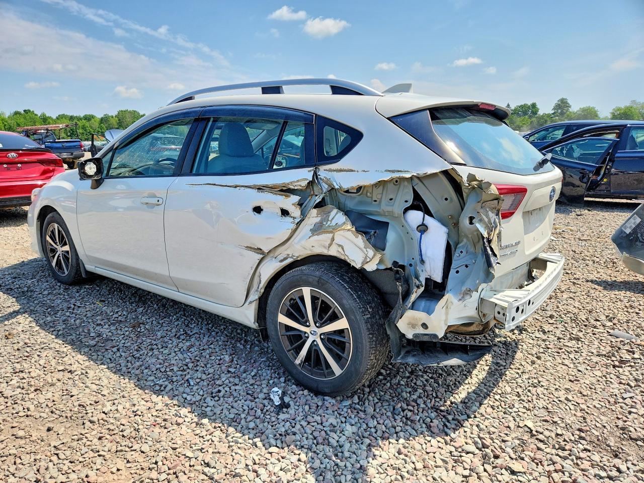 2022 Subaru Impreza Premium - Фото 2