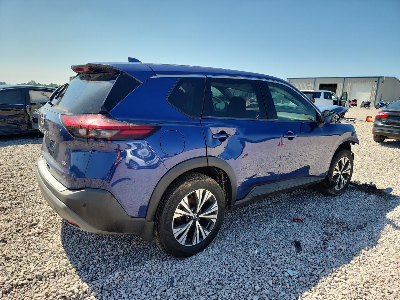 2021 Nissan Rogue Sv - Image 3