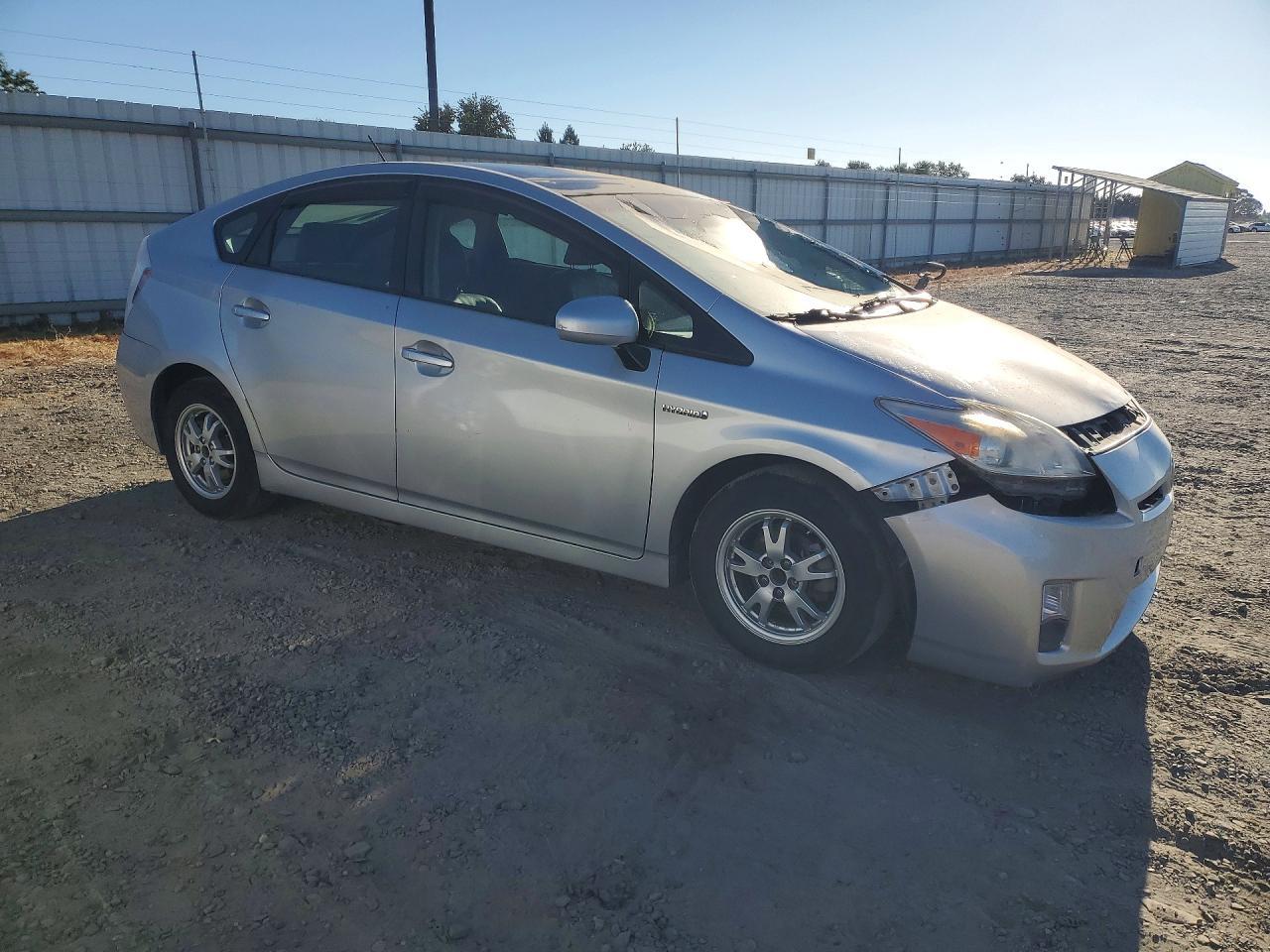 2011 Toyota Prius Four - Фото 4