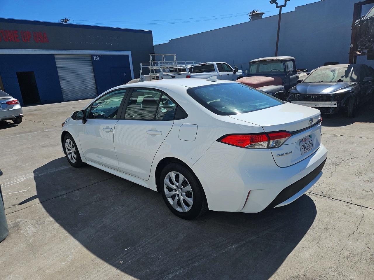2021 Toyota Corolla Le - Фото 3