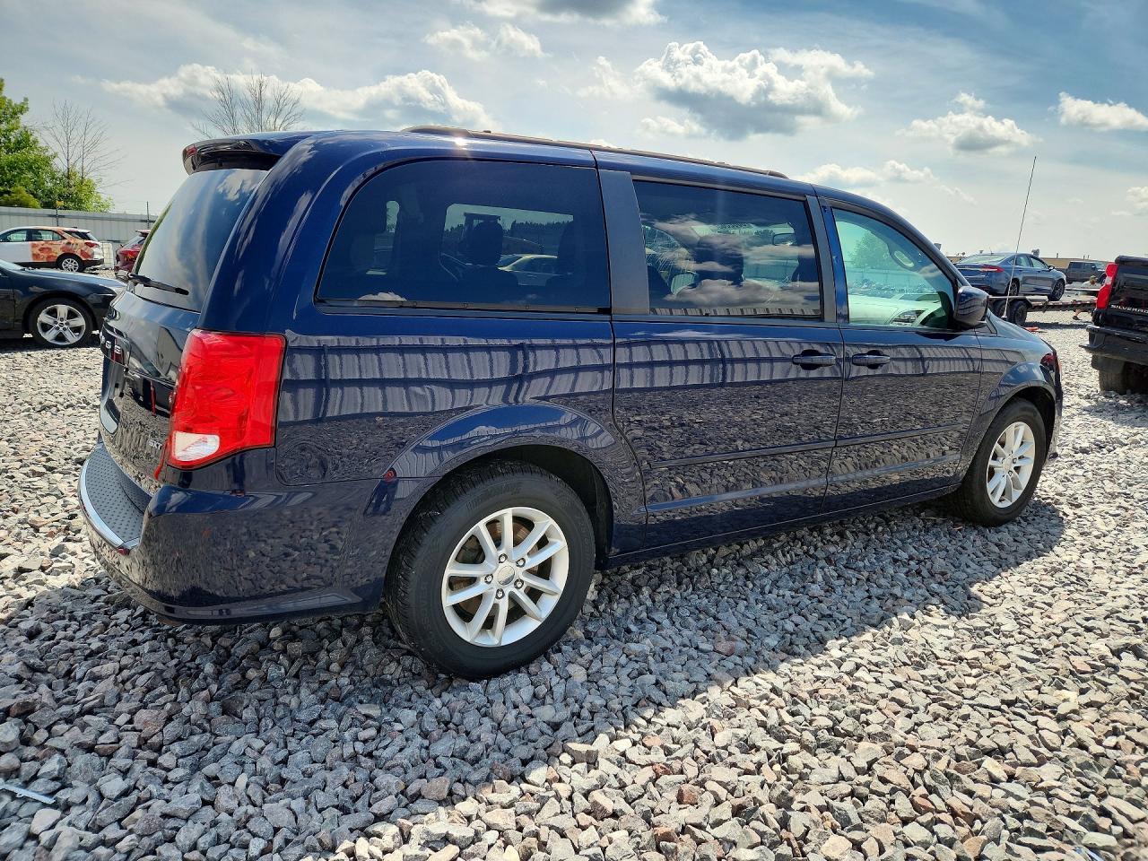 2015 Dodge Grand Caravan Sxt - Фото 3