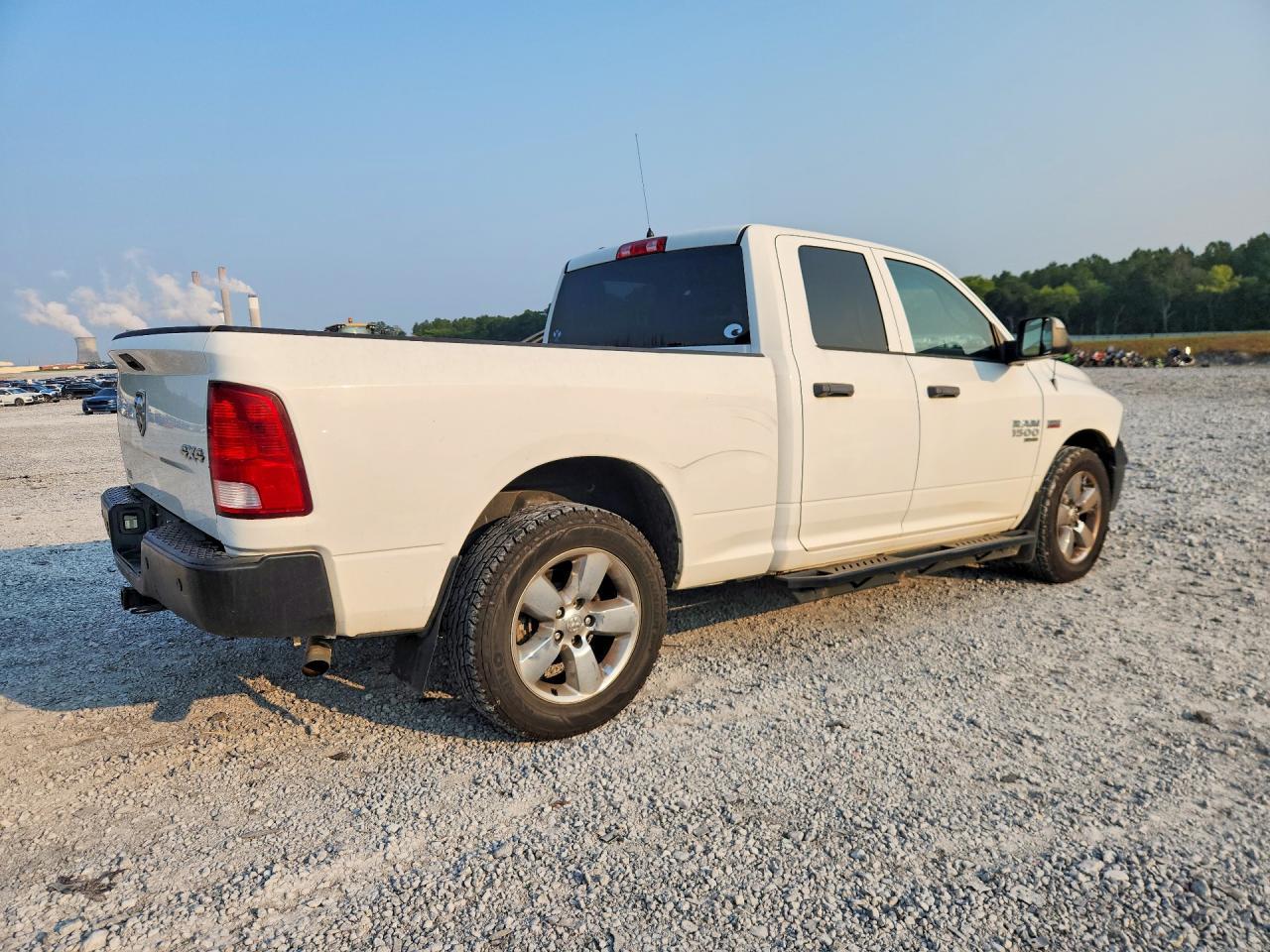 2019 Ram 1500 Classic Tradesman - Image 3