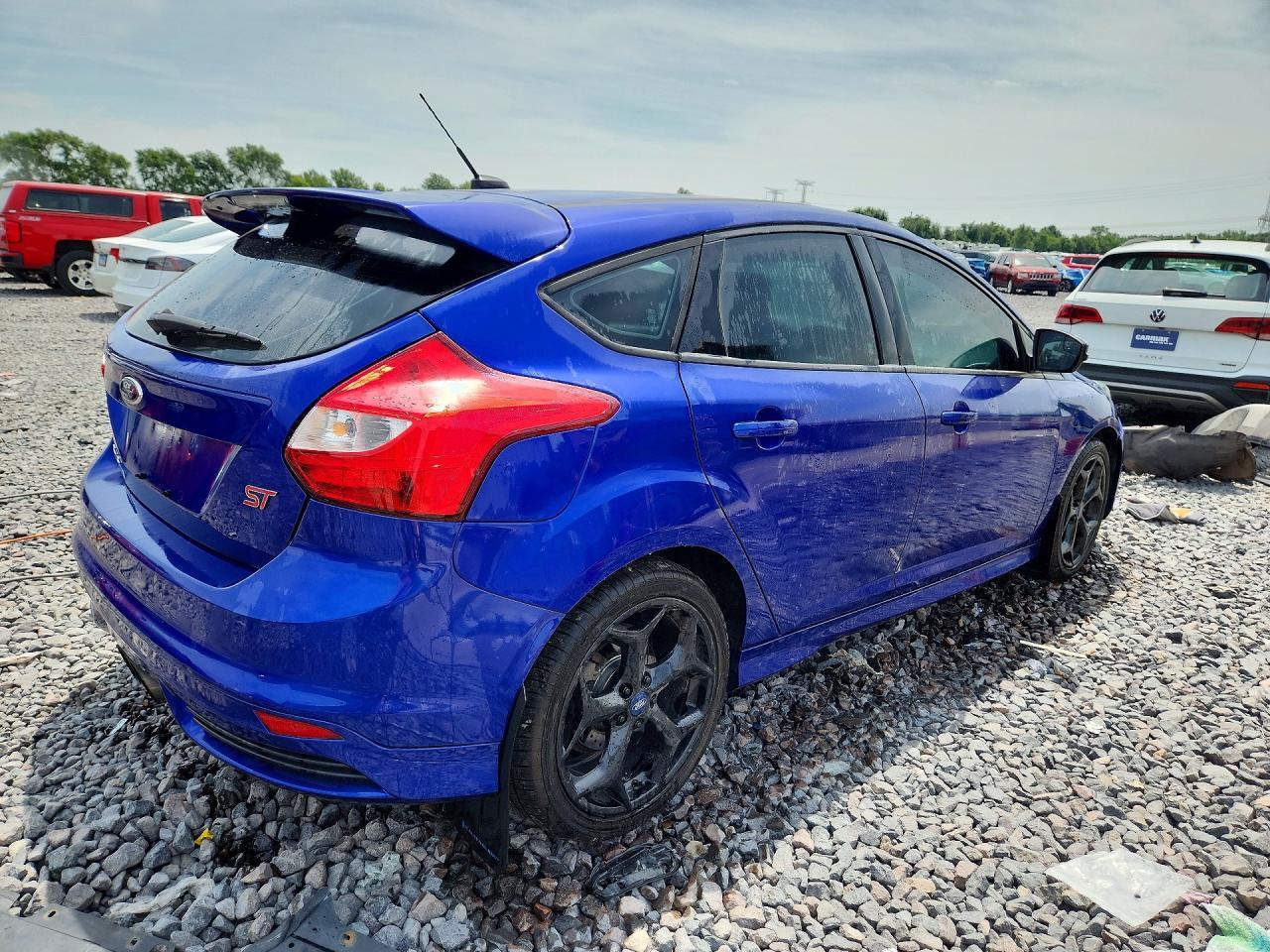 2014 Ford Focus St - Фото 3