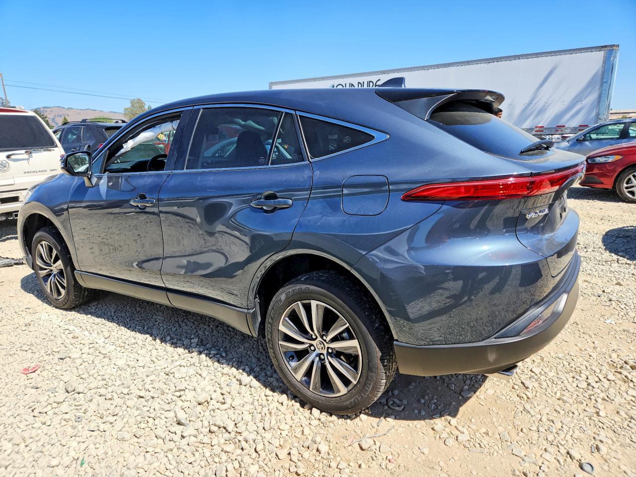 2023 Toyota Venza Le - Фото 2