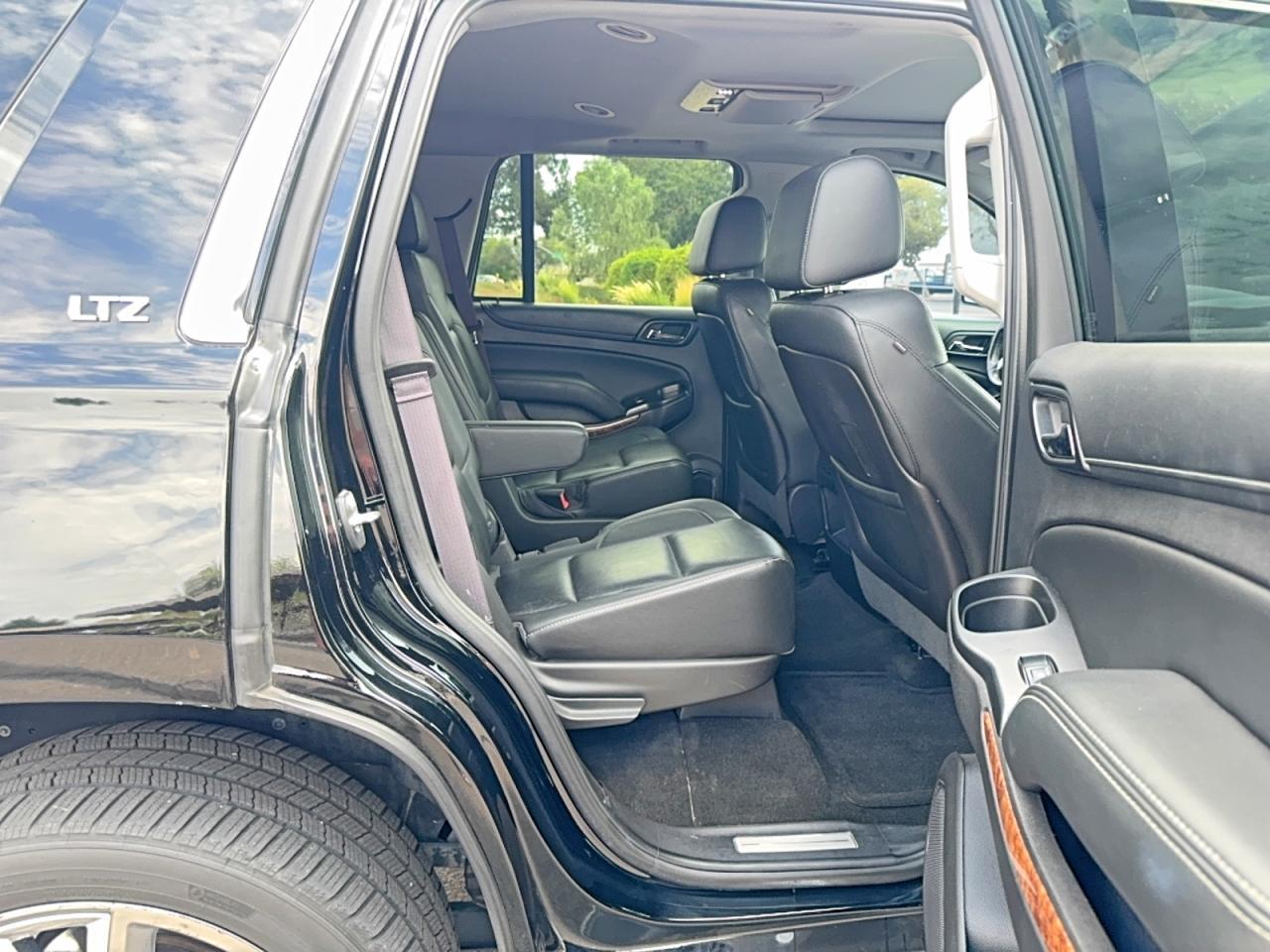 2016 Chev Tahoe C150 - Image 6