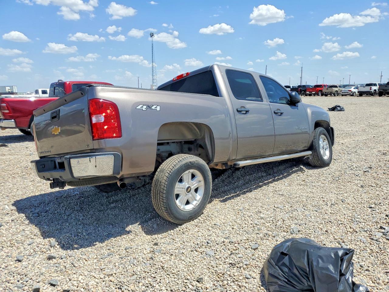 2012 Chevrolet Silverado K1500 Lt - Image 3