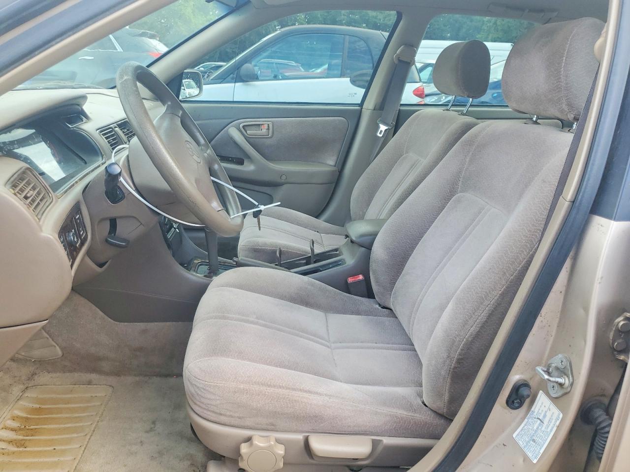 1997 Toyota Camry Le V6 - Image 7