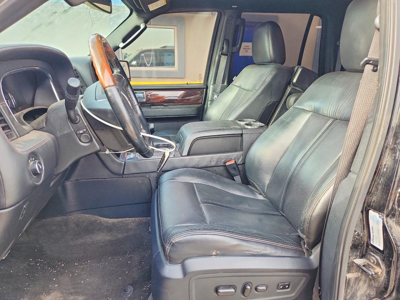 2017 Lincoln Navigator 4D Select - Фото 7