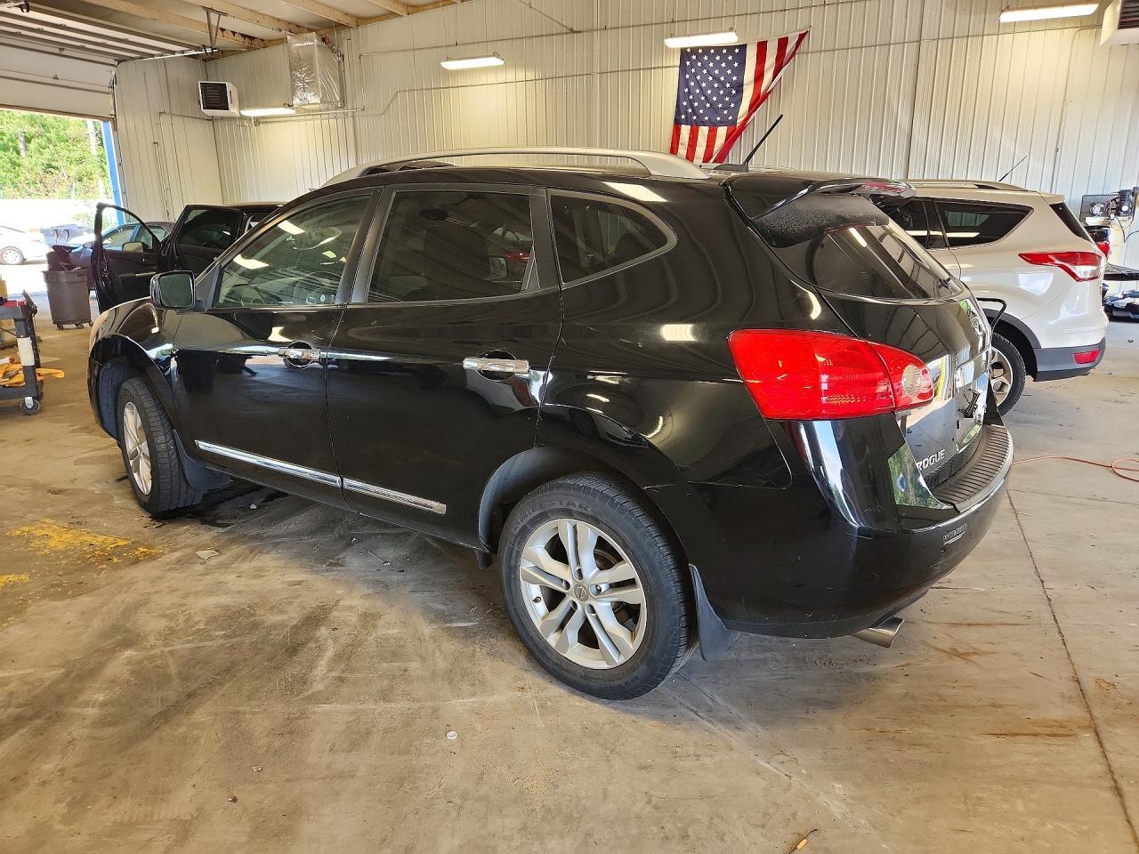 2012 Nissan Rogue S - Фото 2