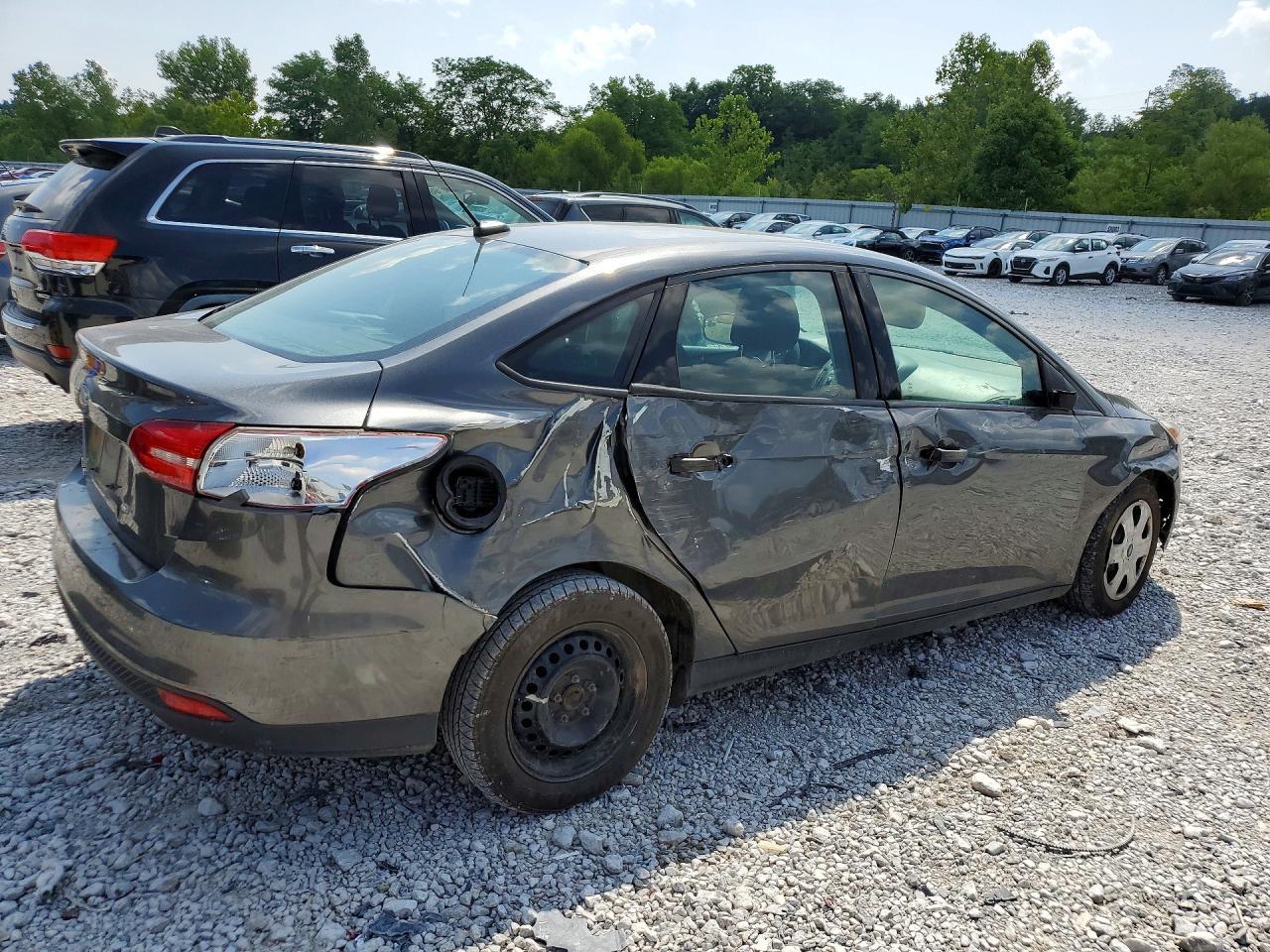 2018 Ford Focus S - Фото 3