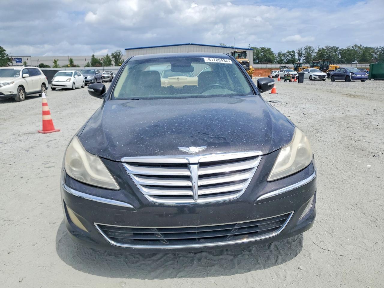 2014 Hyundai Genesis 3.8L - Фото 5