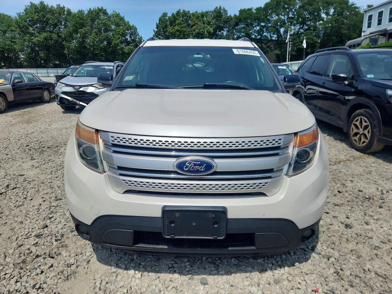 2012 Ford Explorer Xlt - Image 5