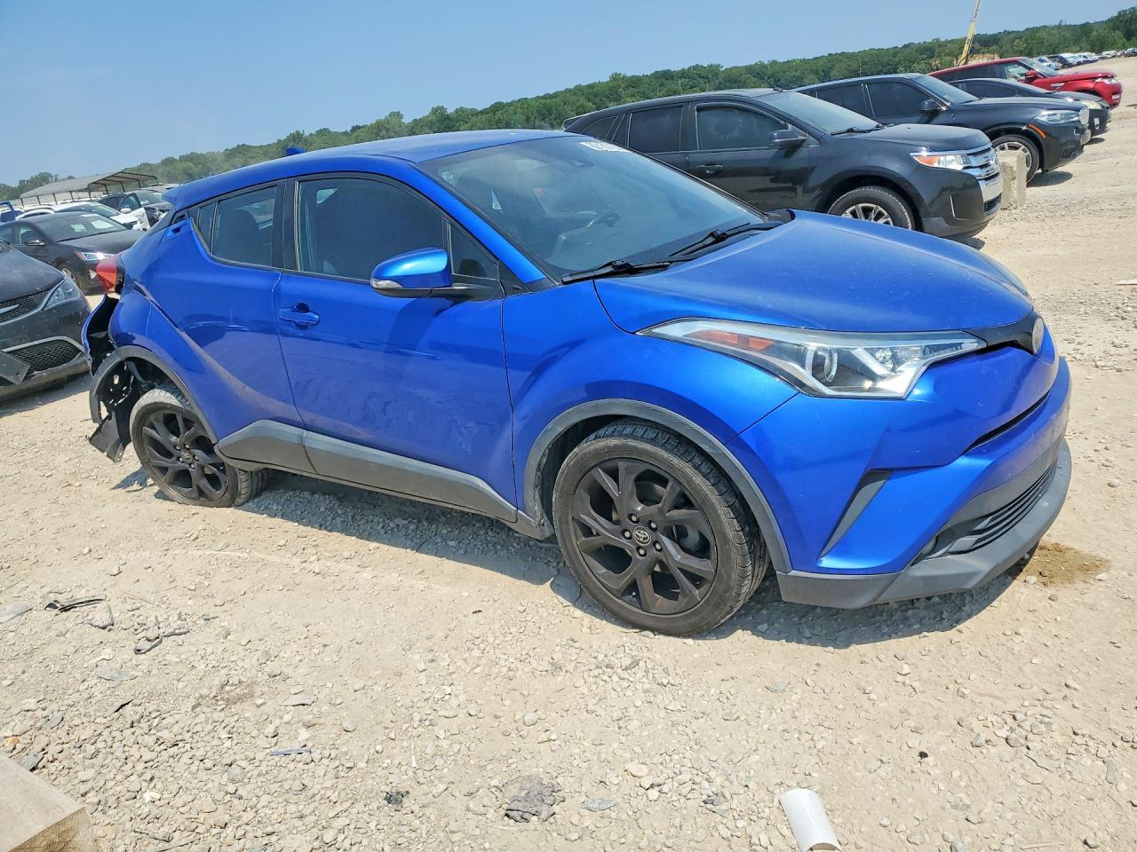 2018 Toyota C-Hr Xle Premium - Фото 4