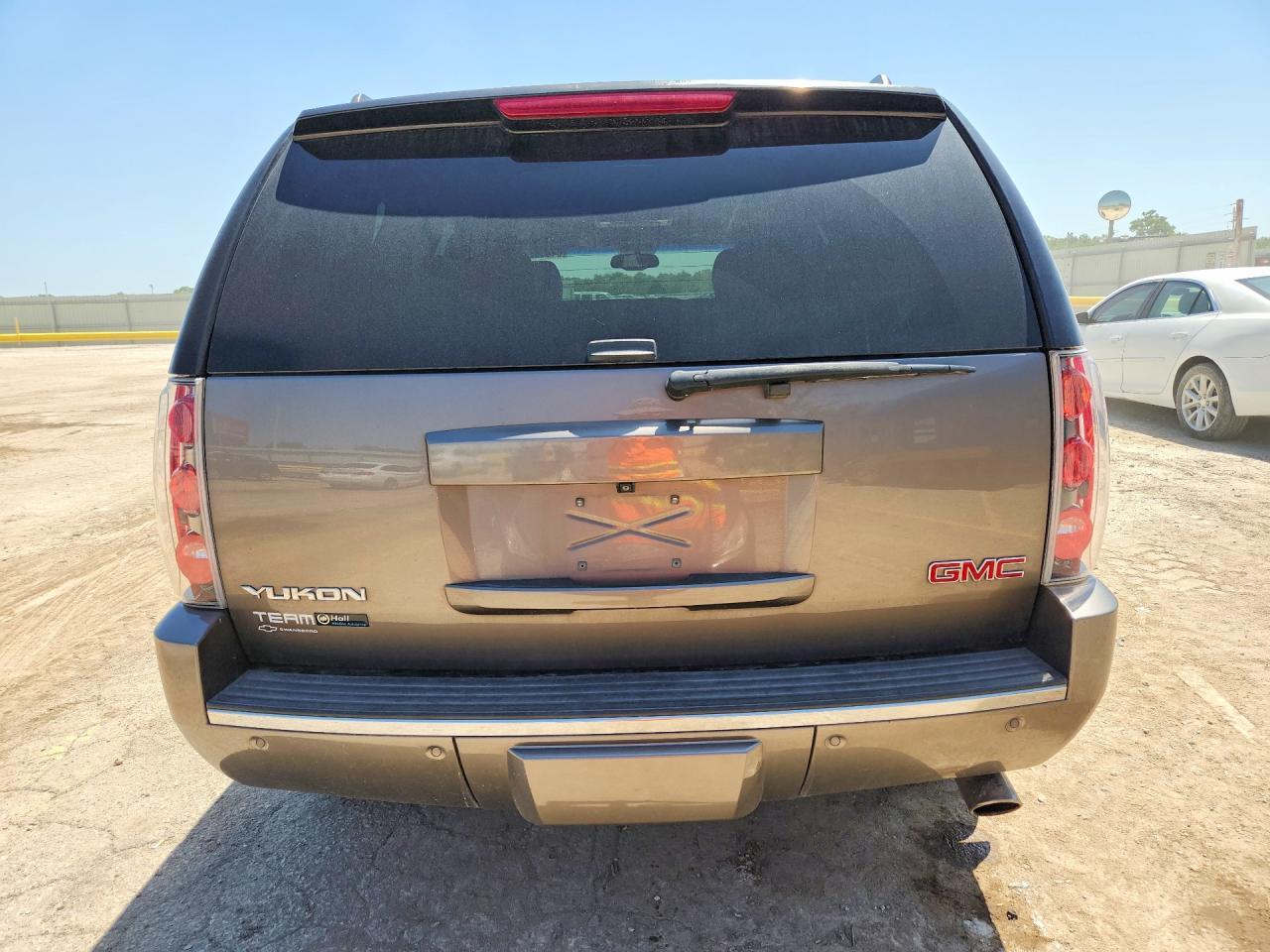 2014 GMC Yukon Denali - Фото 6