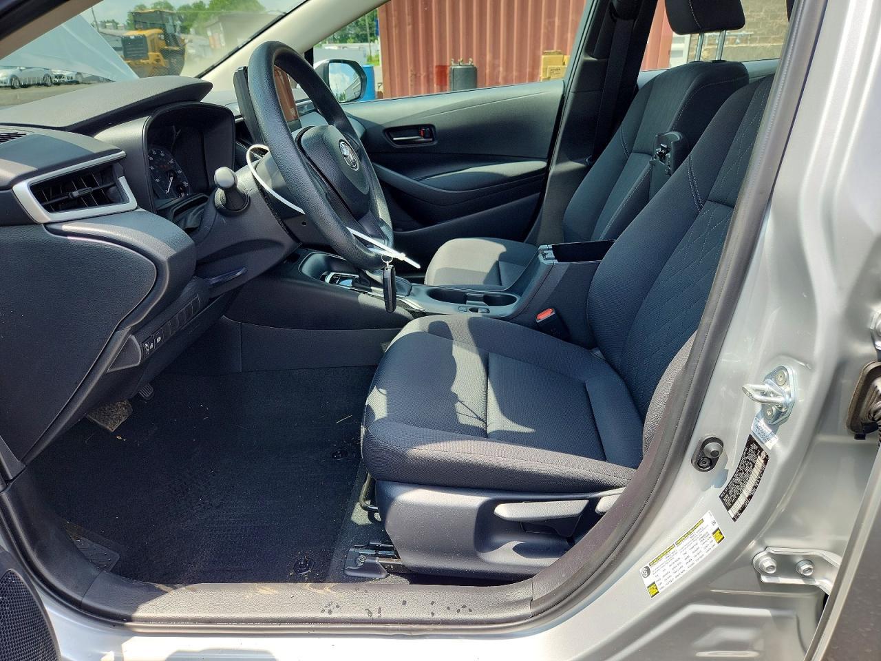 2025 Toyota Corolla Le - Фото 7