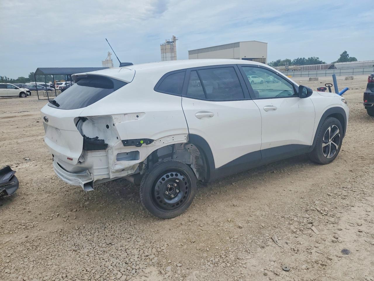 2024 Chevrolet Trax - Image 3
