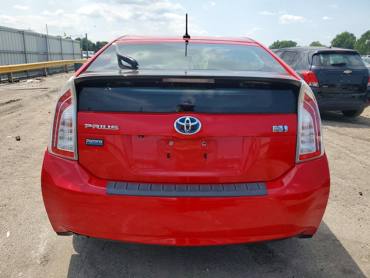 2015 Toyota Prius Persona Series - Image 6