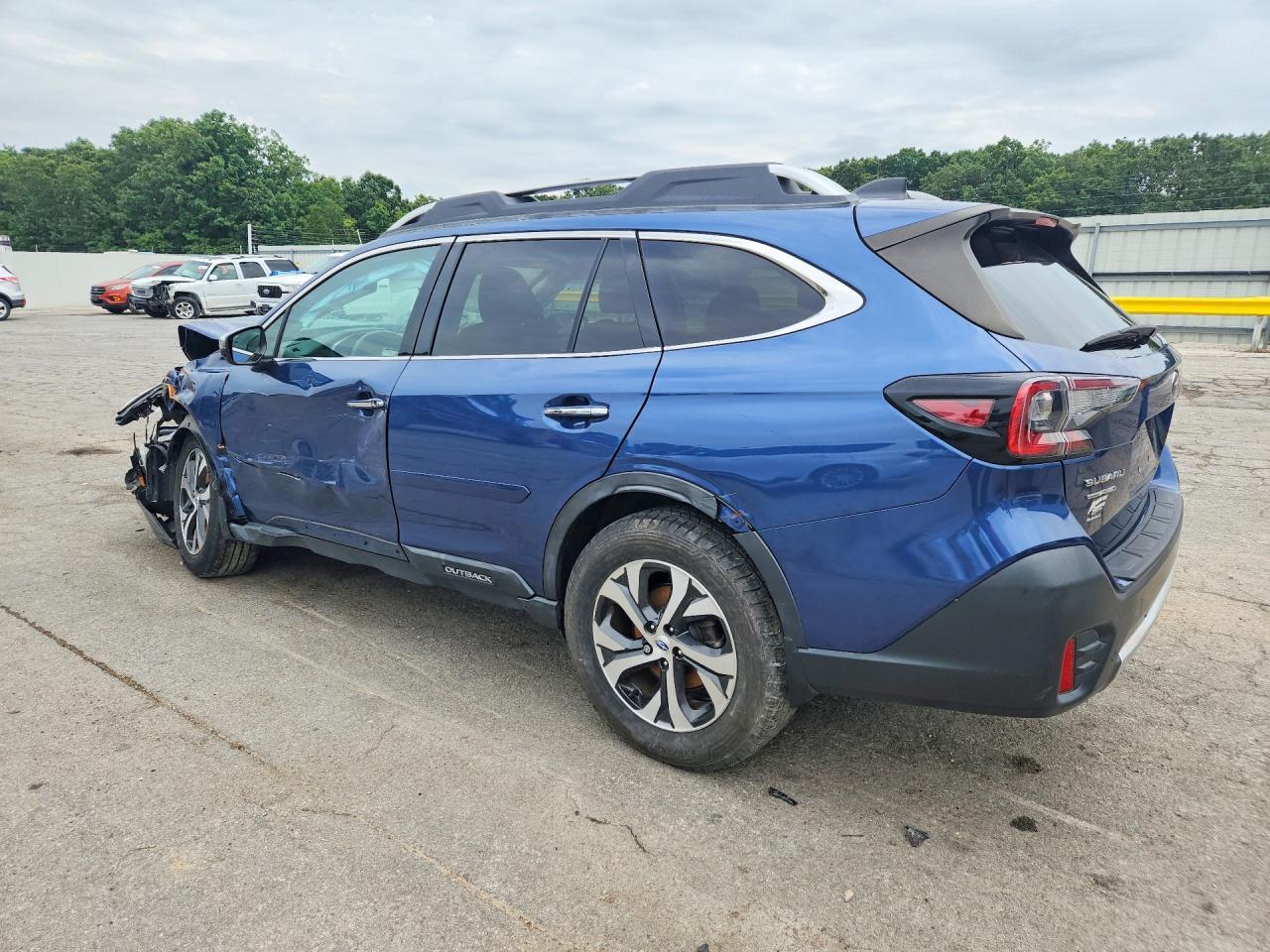 2020 Subaru Outback Touring - Фото 2