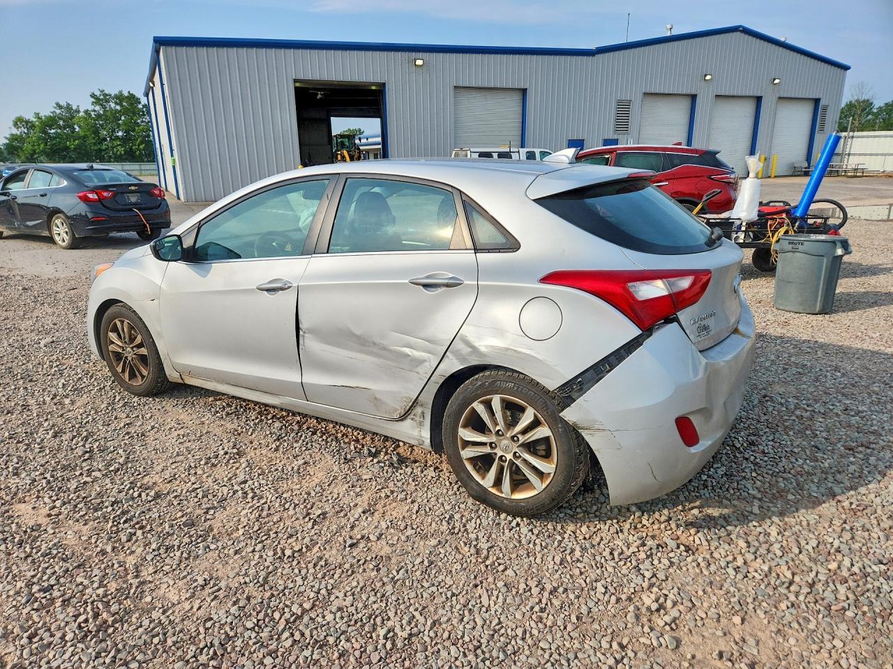2013 Hyundai Elantra Gt Base - Image 2