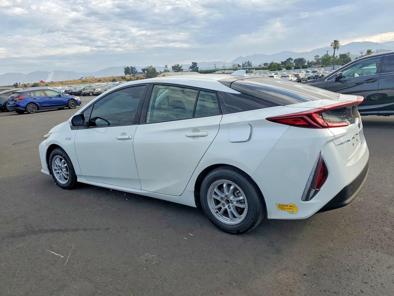 2022 Toyota Prius Prime Xle - Фото 2