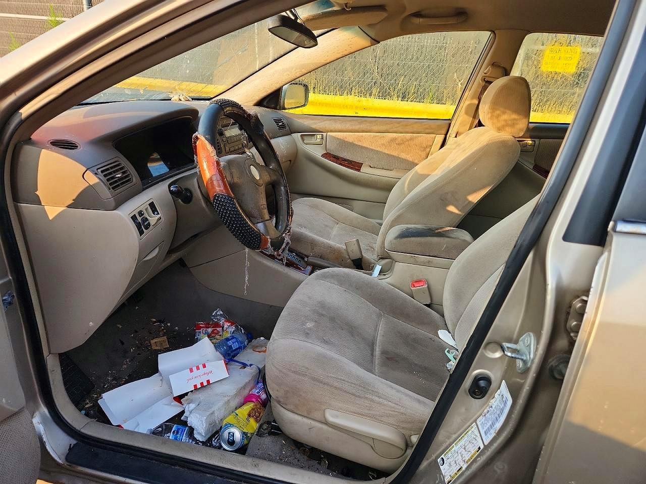 2006 Toyota Corolla Le - Image 7