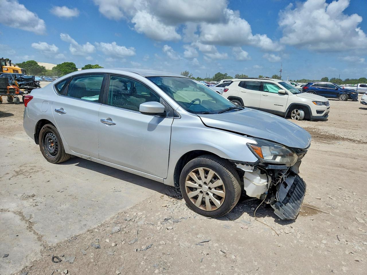 2017 Nissan Sentra S - Фото 4