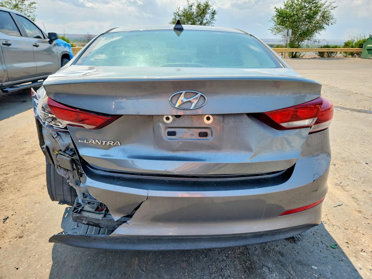 2018 Hyundai Elantra Sel - Image 6