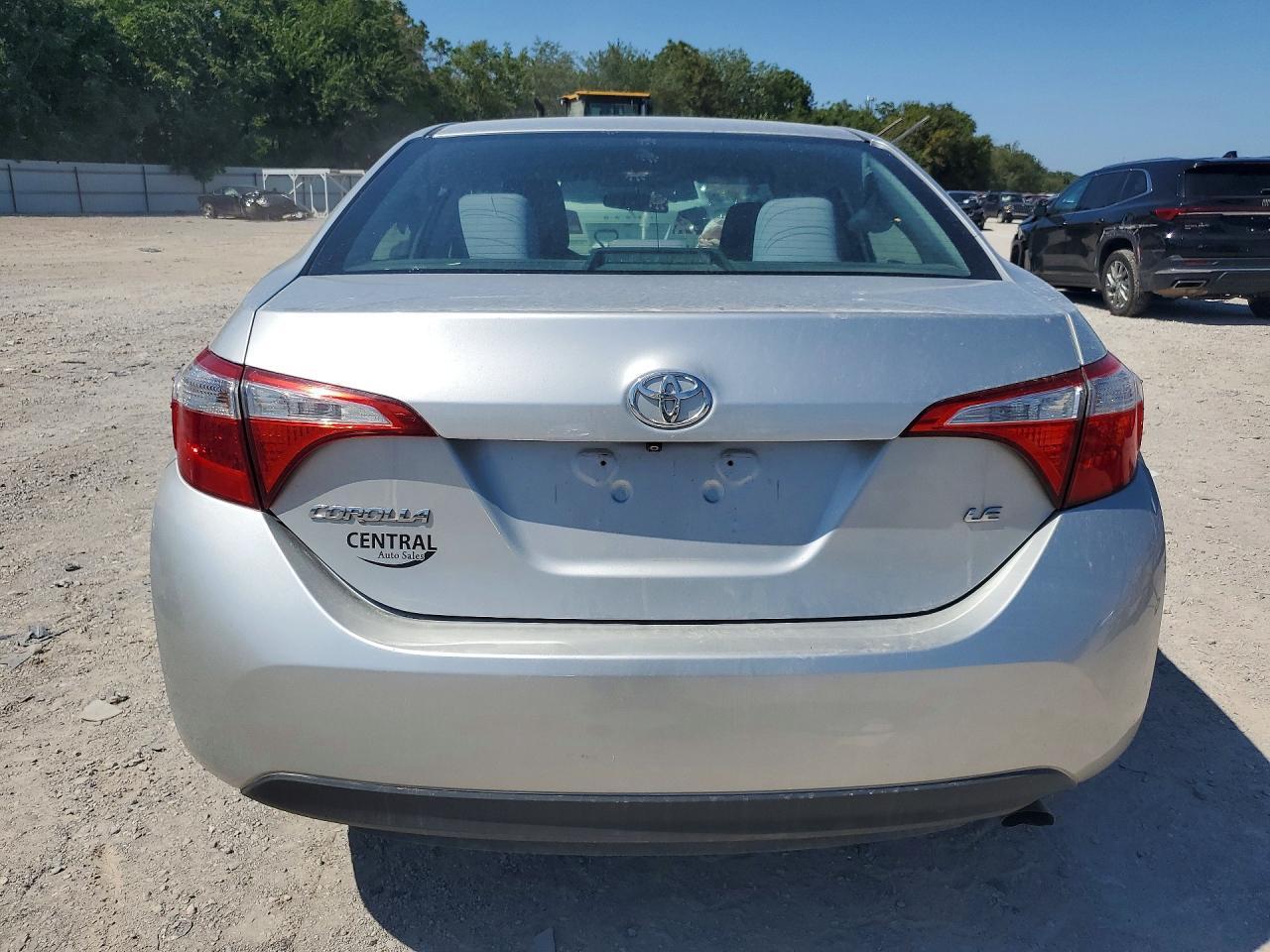 2015 Toyota Corolla Le - Фото 6