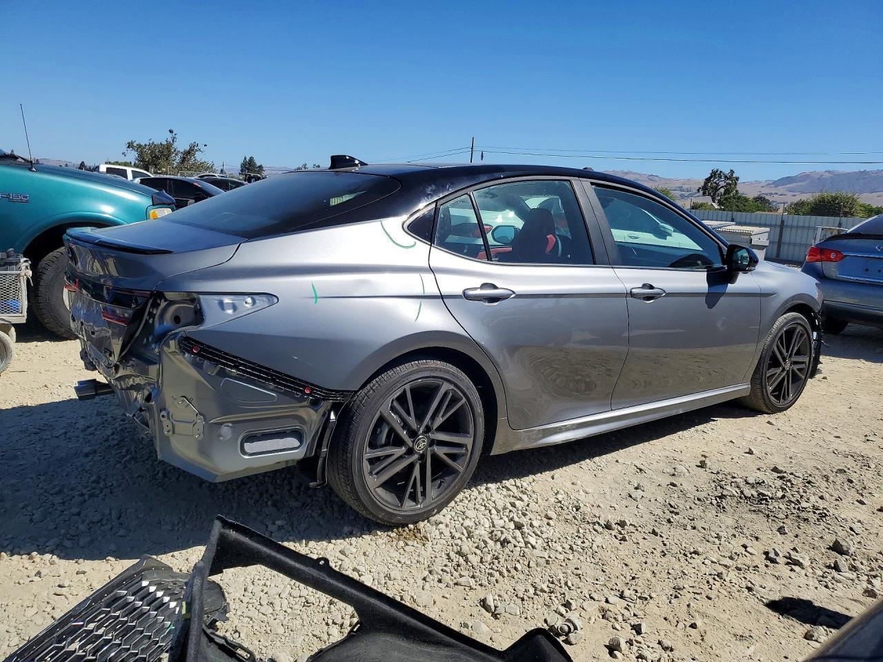 2026 Toyota Camry Xse - Фото 3