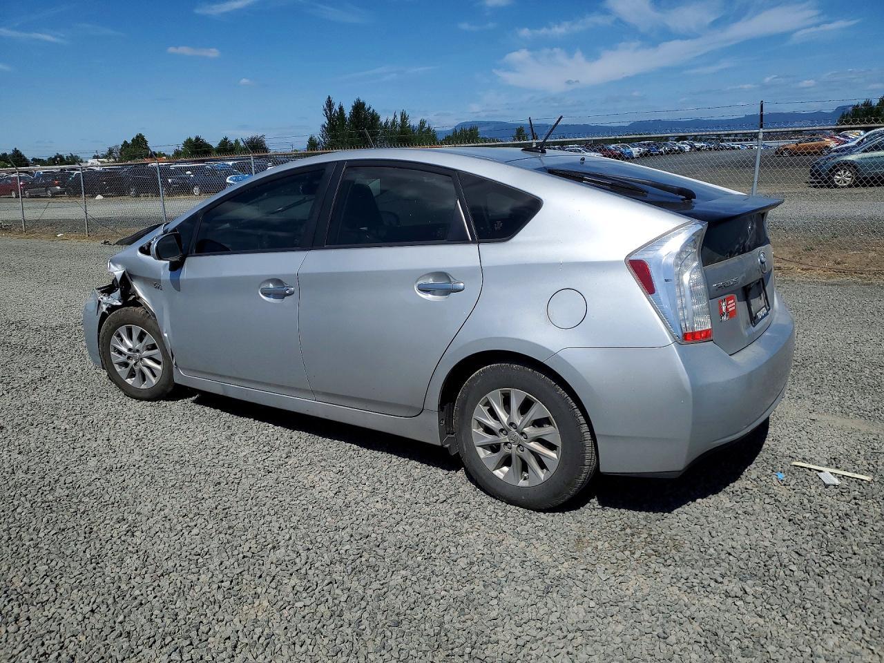 2012 Toyota Prius Plug-In Hybrid Base - Image 2