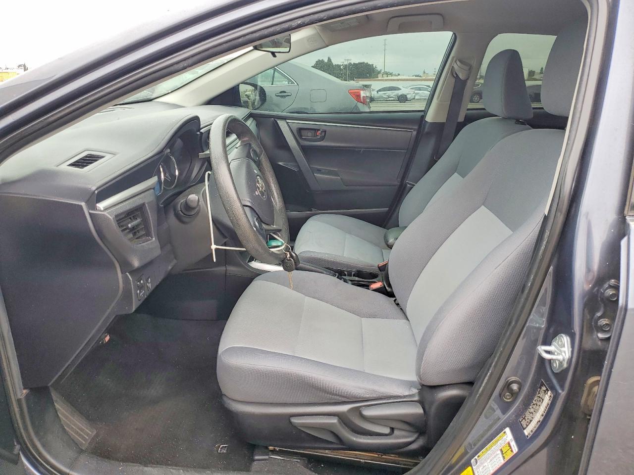 2015 Toyota Corolla L - Фото 7