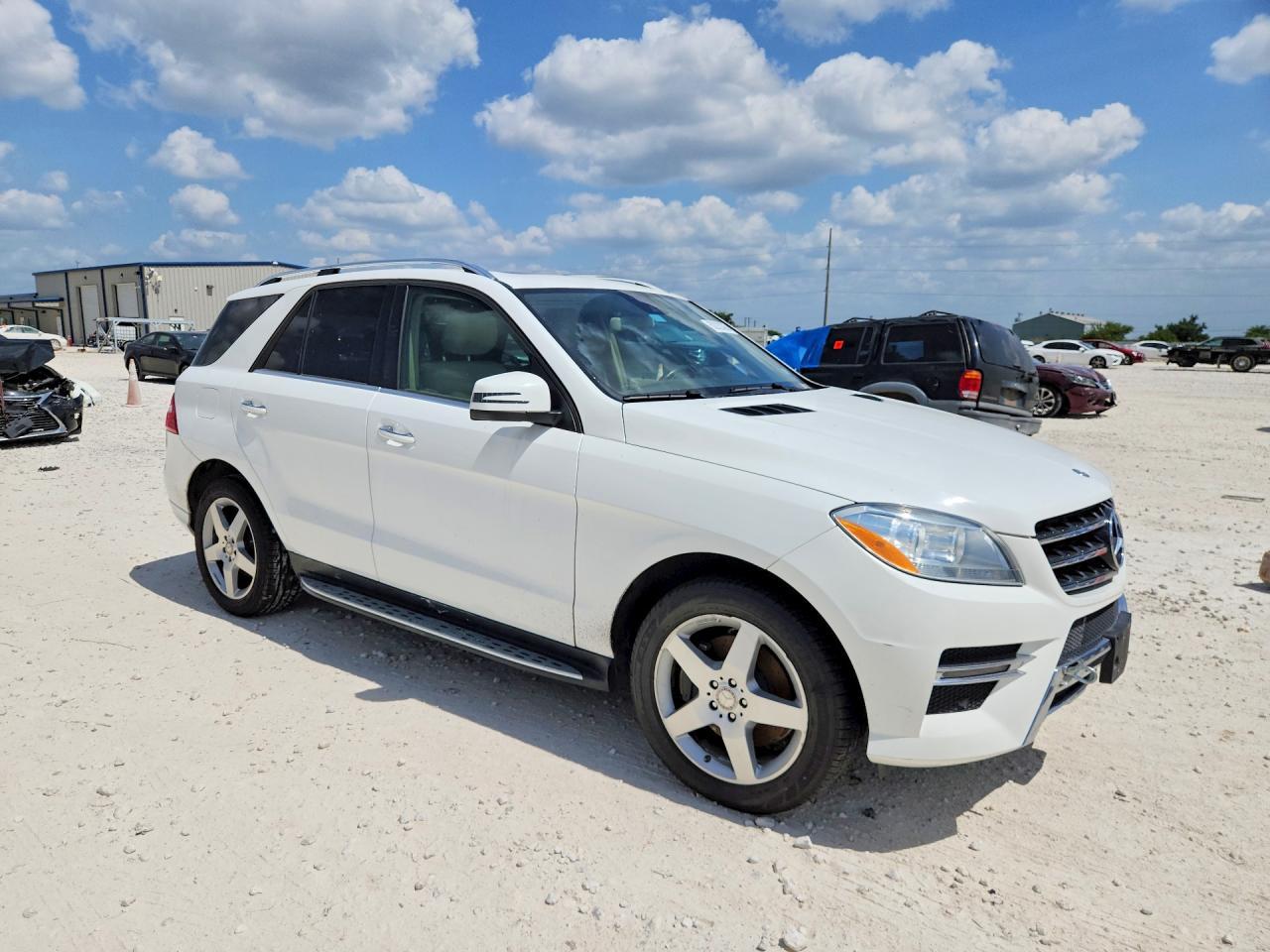 2015 Mercedes-Benz Ml 250 Bluetec - Фото 4