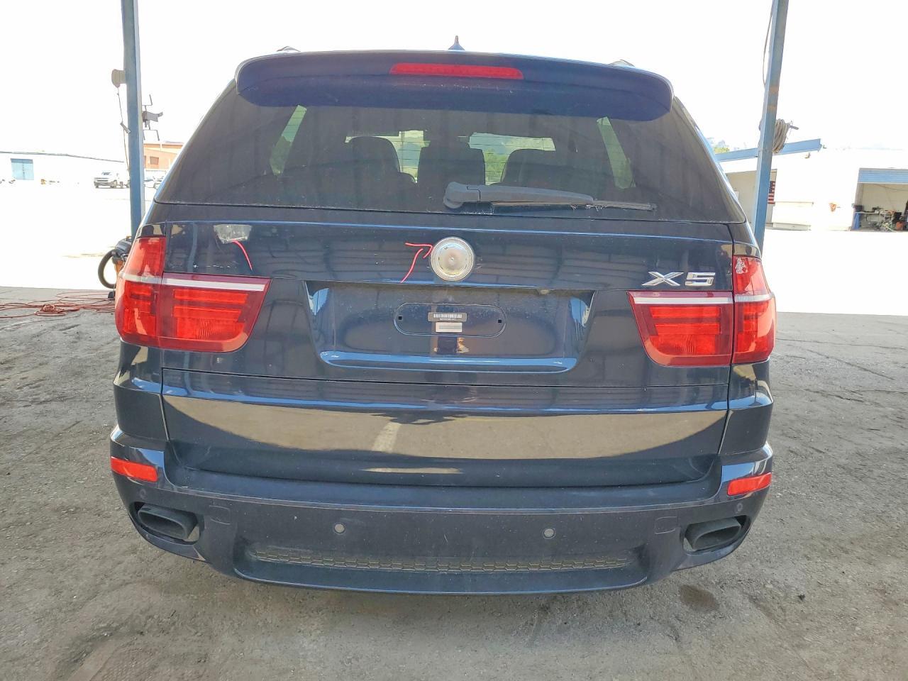 2013 BMW X5 xDrive50I - Image 6