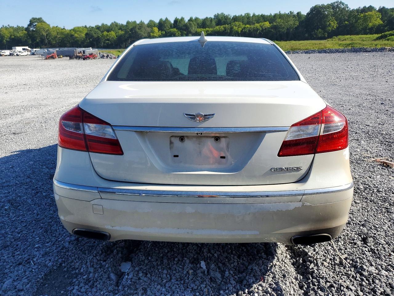 2012 Hyundai Genesis 3.8L - Image 6