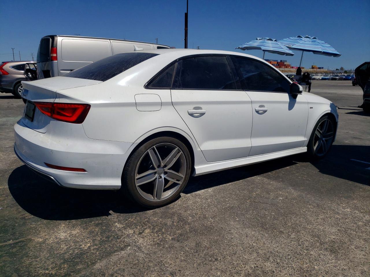 2016 Audi A3 Premium - Фото 3