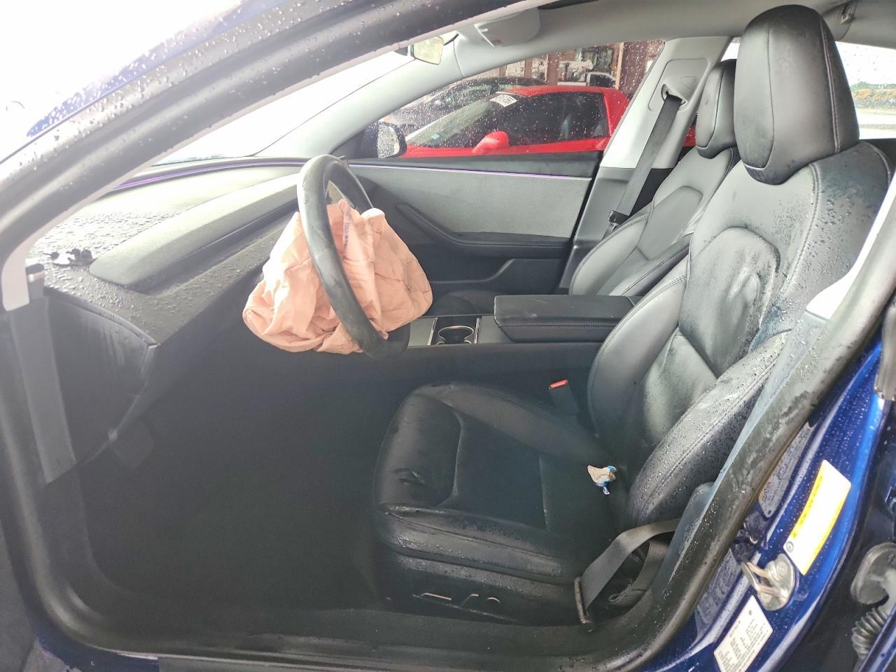 2024 Tesla Model 3 - Image 7