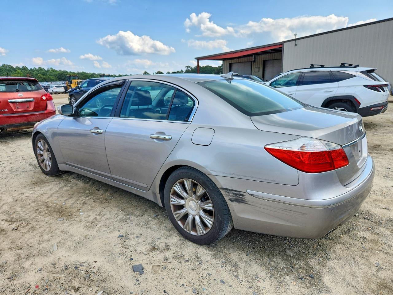 2009 Hyundai Genesis 3.8L - Фото 2