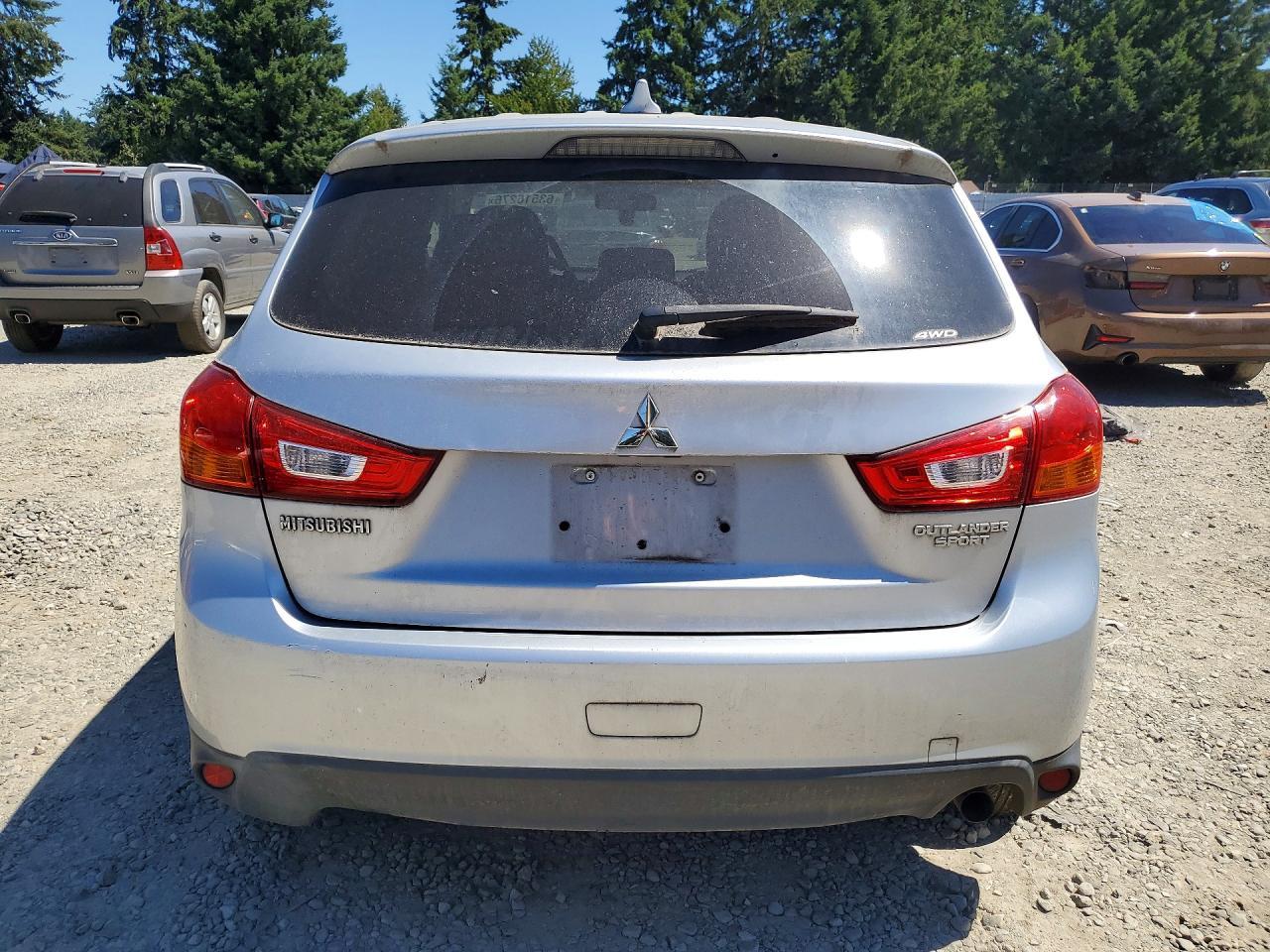 2017 Mitsubishi Outlander Sport Es - Image 6