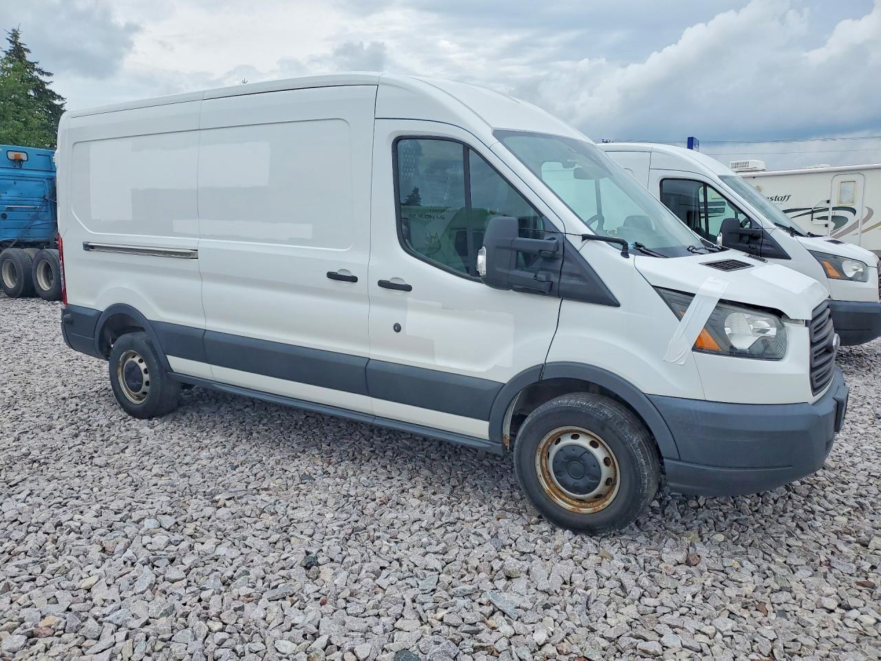 2017 Ford Transit 250 Delivery Van - Фото 4