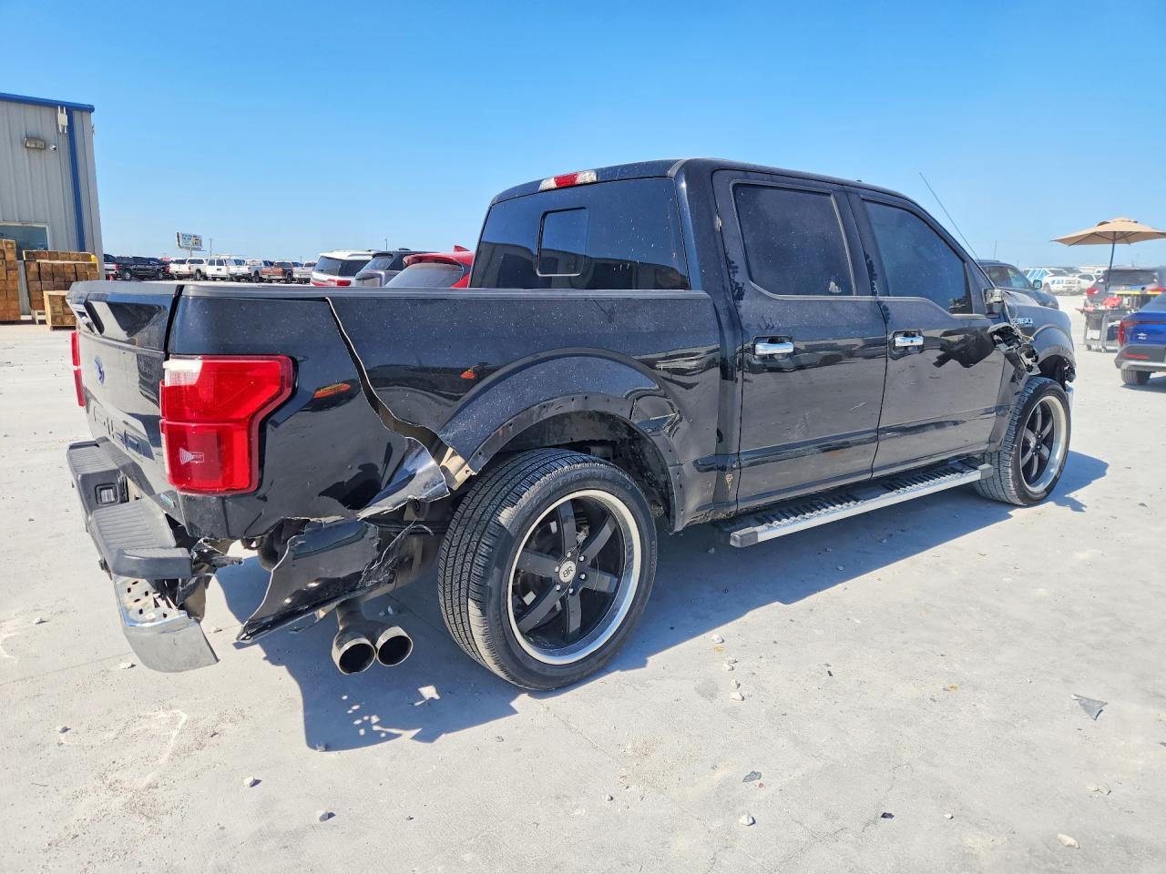 2018 Ford F150 Supercrew - Фото 3