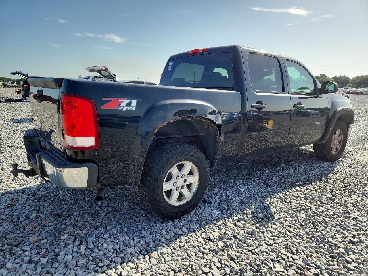 2011 GMC Sierra K1500 Sle - Image 3