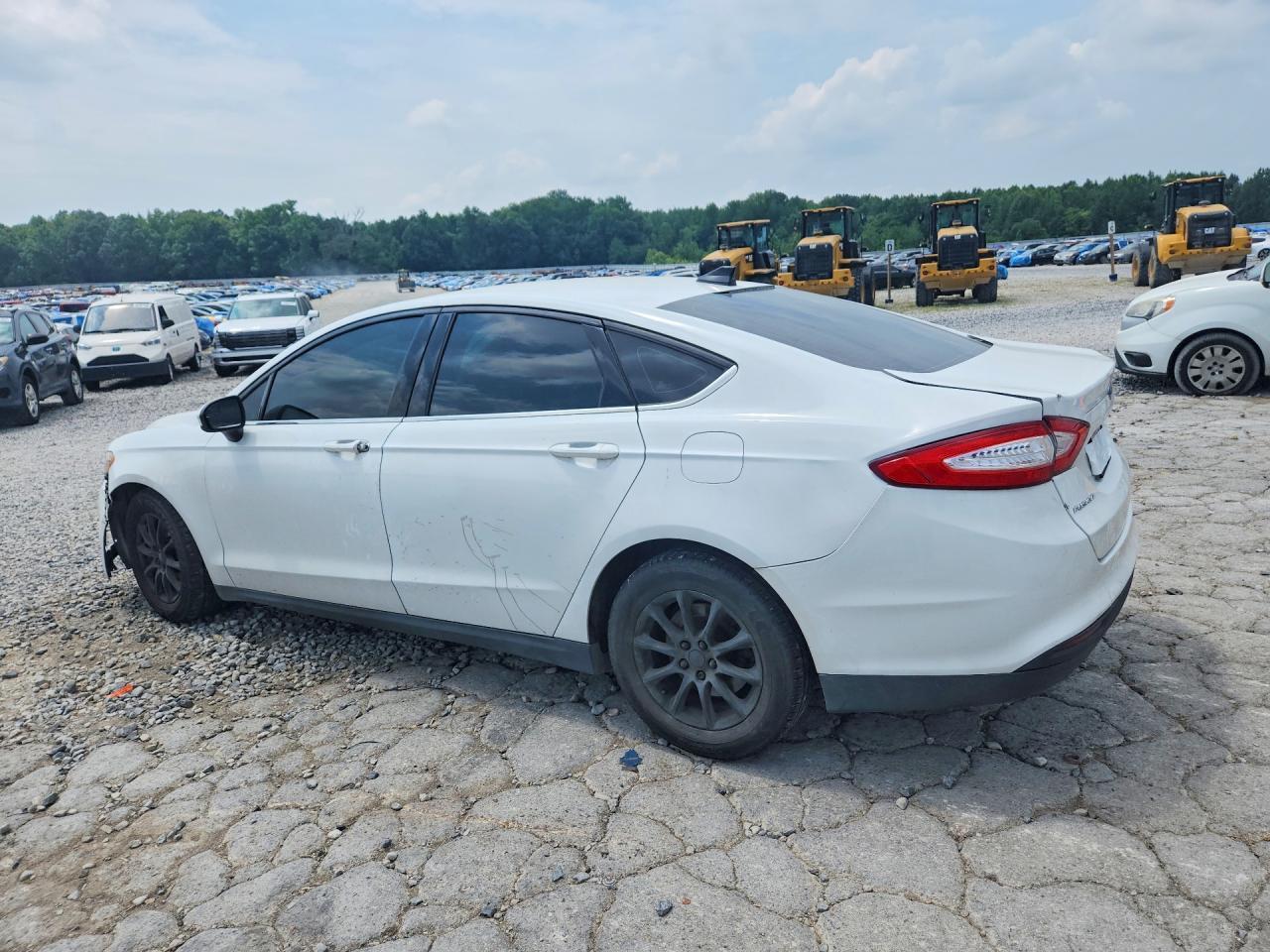 2016 Ford Fusion S - Image 2