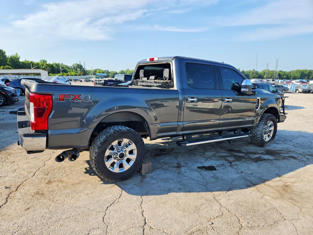 2019 Ford F250 Super Duty - Фото 3